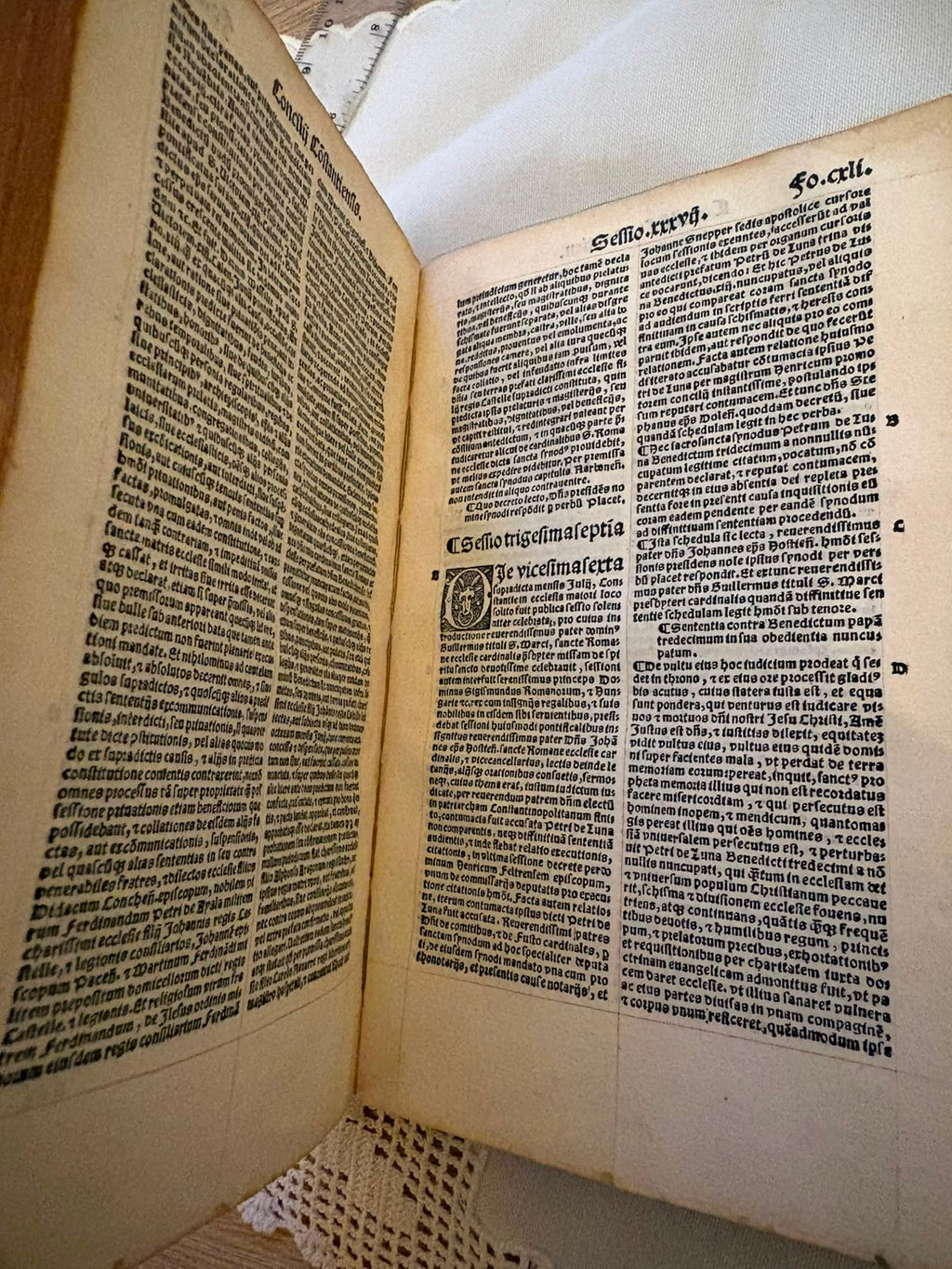 A text opening from the acts of the Council of Constance, headed Concilii Constantiensis, printed in two columns of Gothic black letter with a decorative woodcut initial, printed foliation and marginal section letters. The paper is clean and the impression dark.