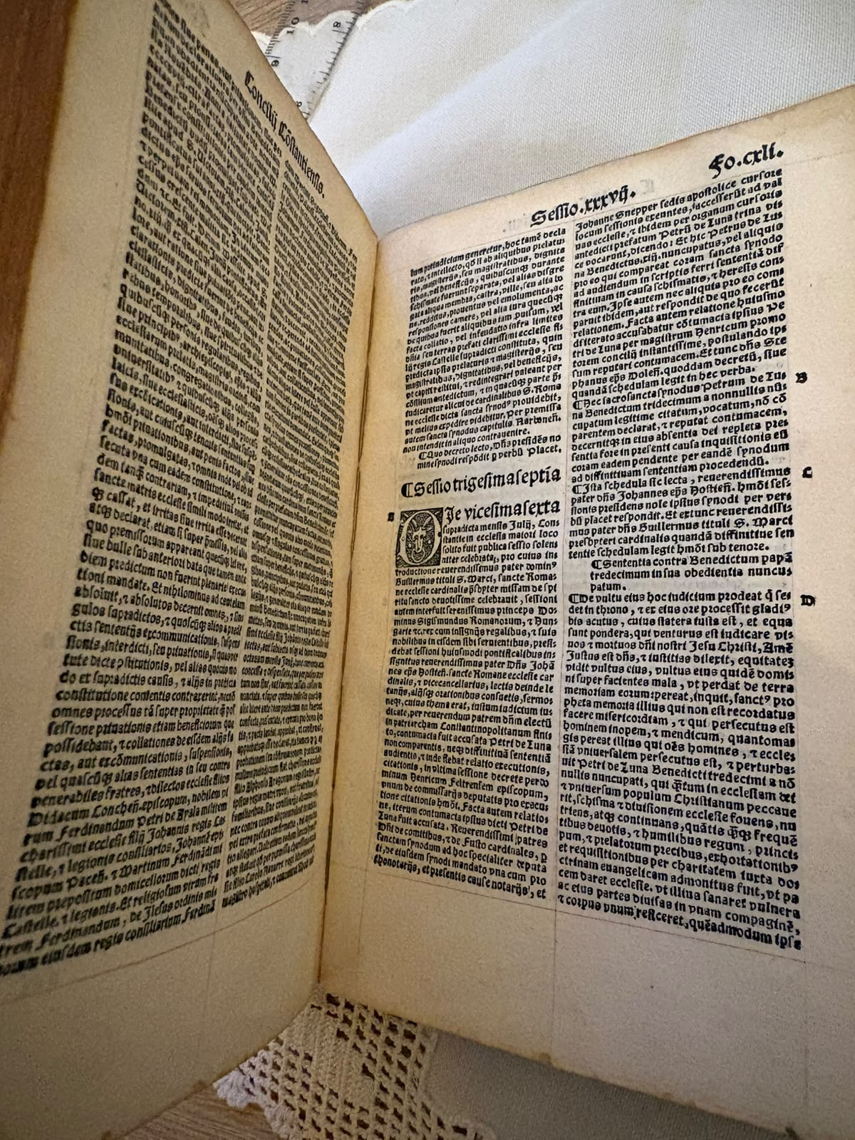A text opening from the acts of the Council of Constance, headed Concilii Constantiensis, printed in two columns of Gothic black letter with a decorative woodcut initial, printed foliation and marginal section letters. The paper is clean and the impression dark.